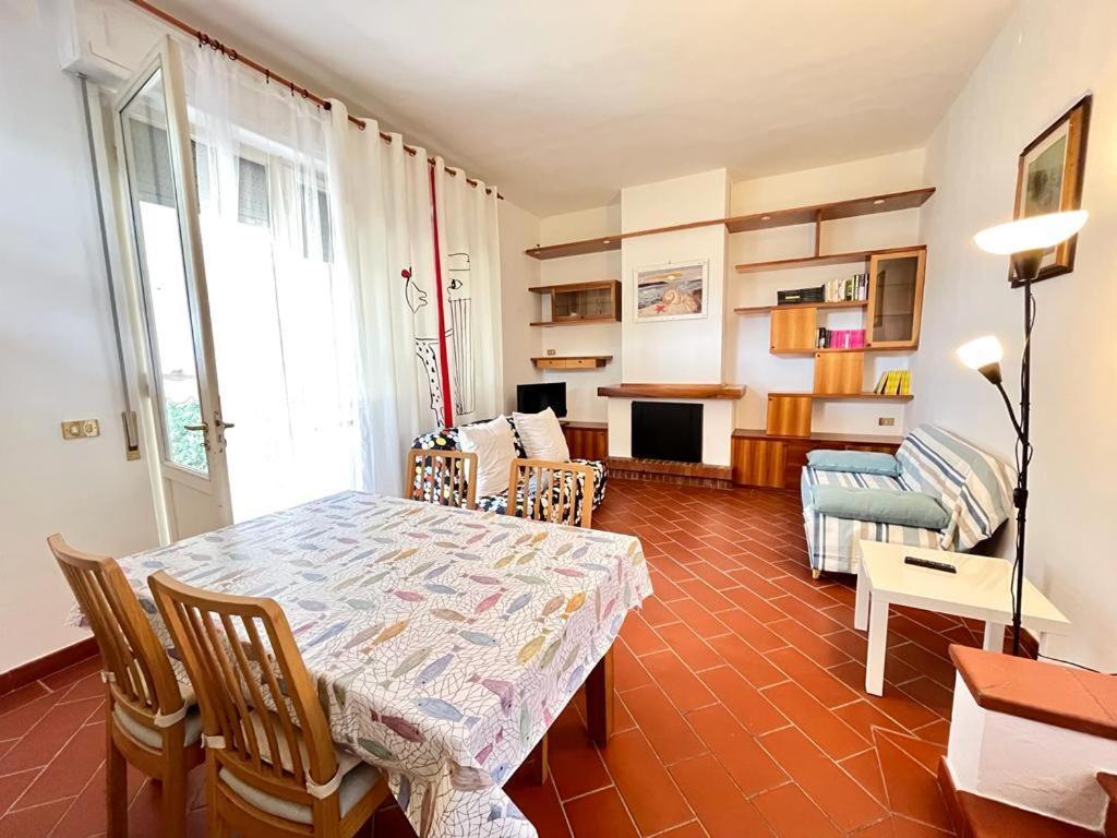 Pineta Apartament Tirrenia Exterior photo