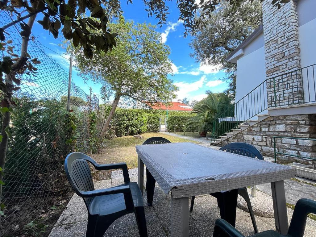 Pineta Apartament Tirrenia Exterior photo