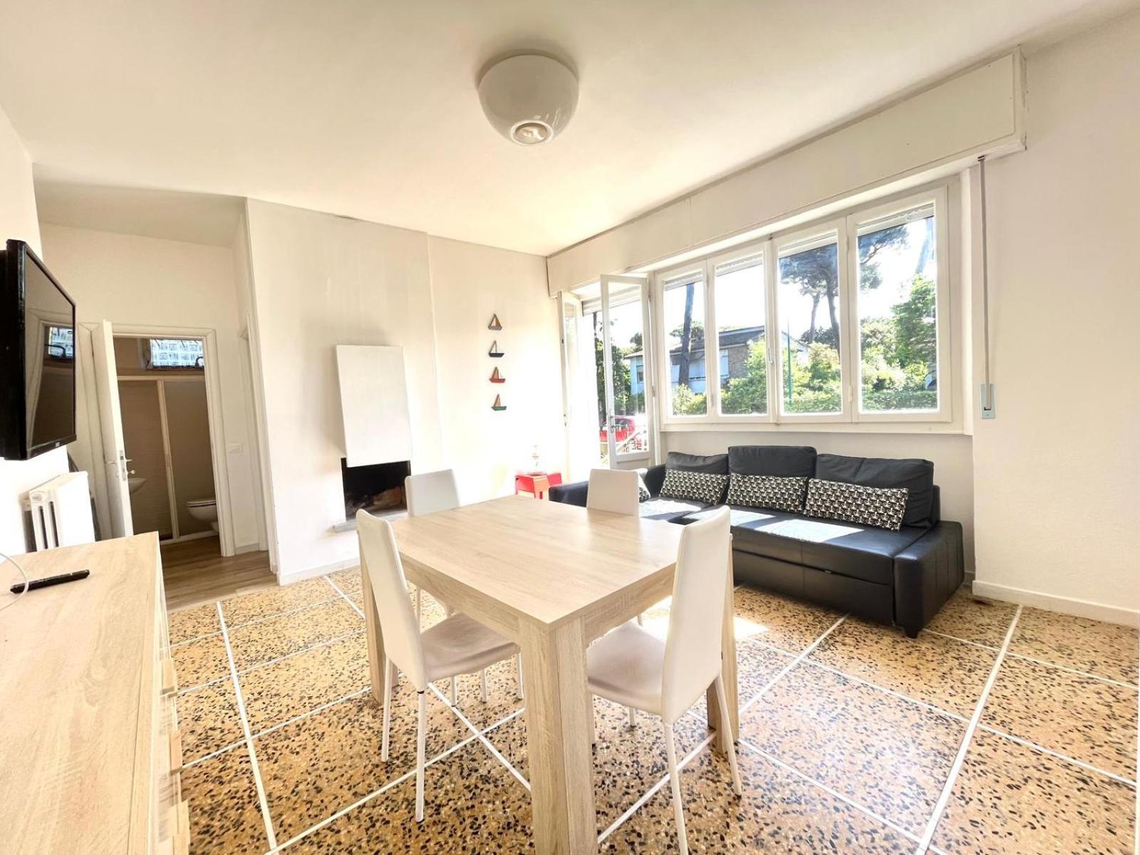 Pineta Apartament Tirrenia Exterior photo